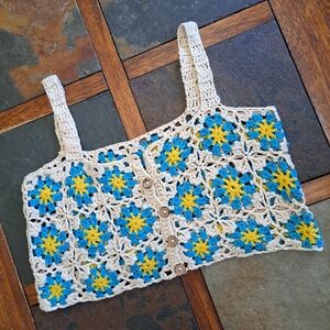 🏵🦋🌼blue, yellow, & cream crochet floral button up crop top 🏵🦋🌼